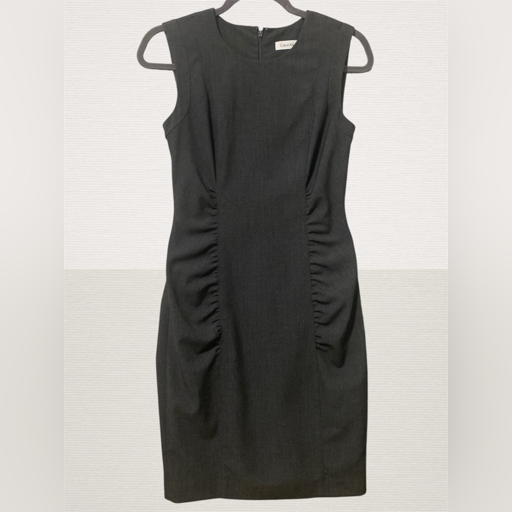 Elegant Gray Sleeveless Dress